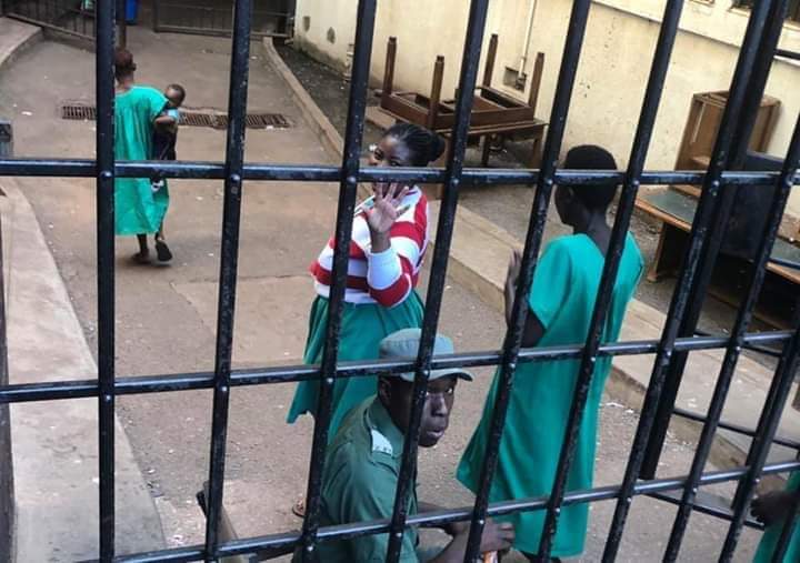 In Zimbabwe, They Let Well-Behaved Inmates Go Home for “Private Time”