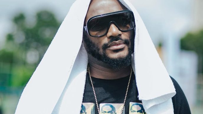 'Help me' 2Face cries out
