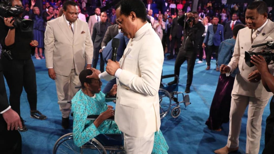 Pastor Chris Oyakhilome’s Healing Claims Go Viral: Miracle or Staged Performance?
