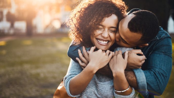 90 Valentine Messages to Send to Your Lover (Romantic, Sweet & Heartfelt)