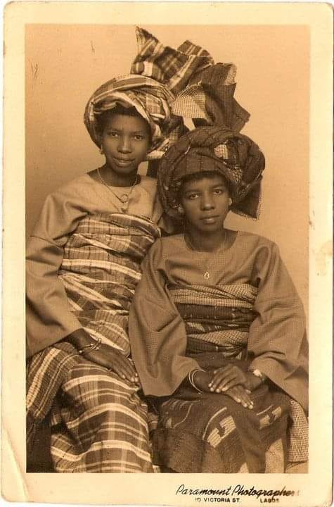 Yoruba women in 1950s wearing gele