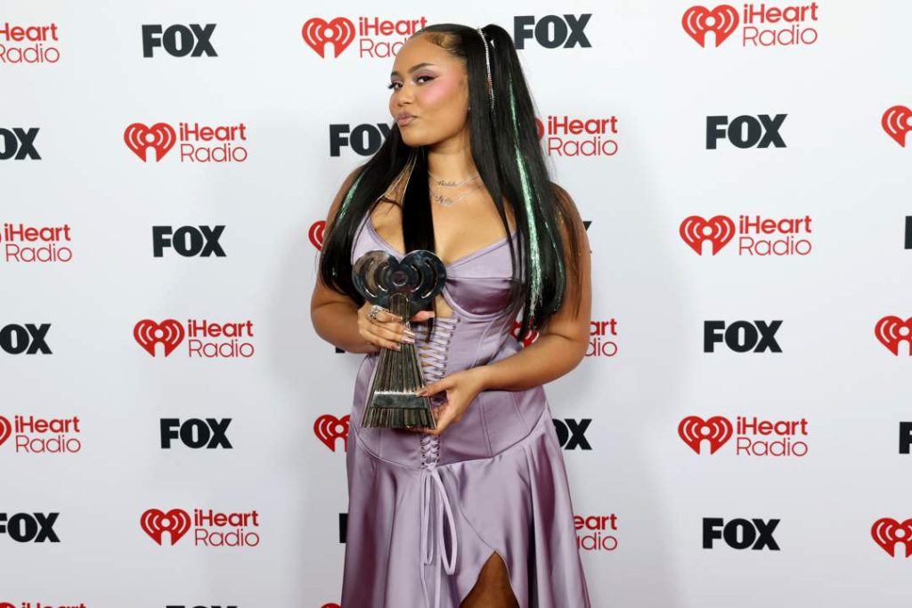 Moliy at iheartradio awards