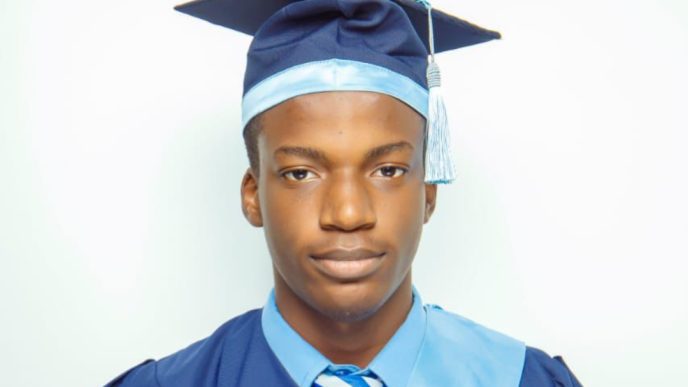 This Student Scored 98/100 in Mathematics, Physics, and Chemistry in JAMB