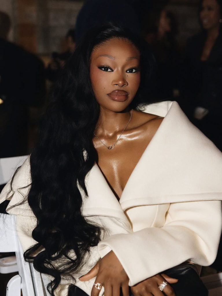 7 African IT Girls of Beauty & Makeup Living in the Diaspora You Need To Follow