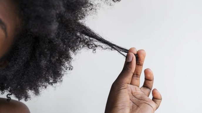 5 Mistakes That Make You Hide Your Natural Hair Under Wigs