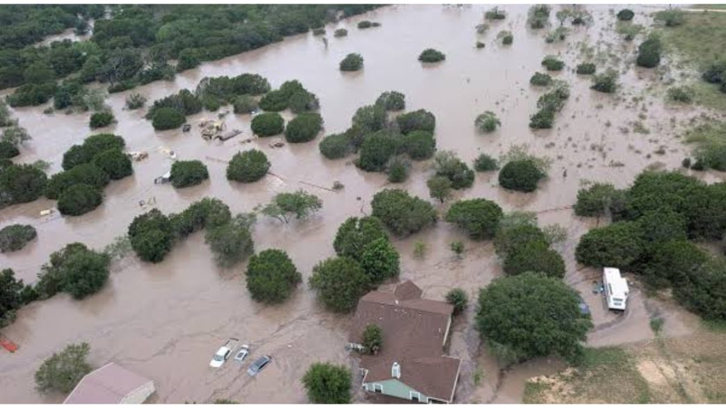 8,000 communities at risk of flooding