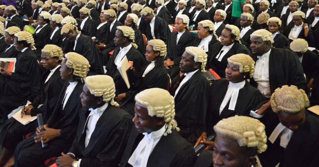 EFCC warns Nigerian lawyers
